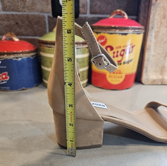 Steve Madden Women's Chunky‎ Heel Leather Sandals.  Size 10 - Picture 8 of 8